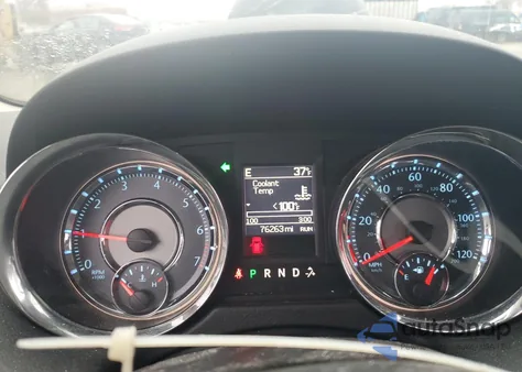 2014 Chrysler Town & Country Touring z USA, uszkodzony, nr VIN 2C4RC1BG5ER178224